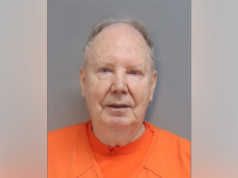 O pai do professor de Yale acusado do assassinato da mãe há décadas, diz que ‘me usou como isca’: relatório