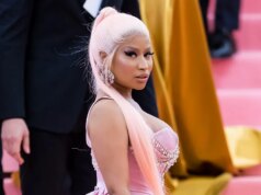 O diretor de comunicação de Newsom classifica Nicki Minaj de ‘vadia estúpida’ depois que o rapper criticou a agenda trans do governador