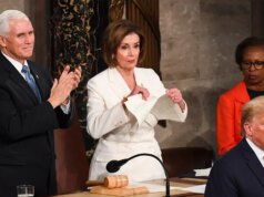 Nancy Pelosi diz que “não tinha intenção” de rasgar o discurso de Trump sobre o Estado da União de 2020