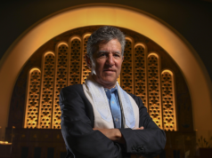 Rabino de Nova York insta o prefeito eleito Mamdani a condenar a frase ‘globalizar a intifada’ após o ataque em Sydney