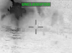 Militares dos EUA realizam 30º ataque a suposto barco de drogas, matando 2