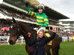 Quem ganha o Rei George? O grande guia de corrida de James Flaherty