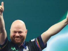 A vitória recorde de Hood nocauteia Rock enquanto Clayton evita virada