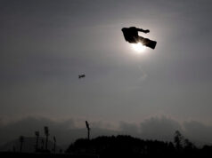 Andrew Longino, do Canadá, ganha medalha de bronze no evento halfpipe da Copa do Mundo