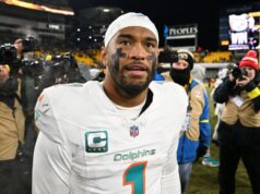 Golfinhos considerando mudança no QB após as contínuas lutas de Tua Tagovailoa