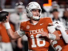 Arch Manning diz que “não há razão para deixar” o Texas e quer promover seu desenvolvimento