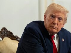 Democrata da Câmara pressiona o Senado para reverter a ordem sindical federal de Trump após a revolta do Partido Republicano por 20 republicanos