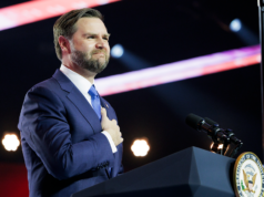 Vance explica o que significa o movimento ‘América Primeiro’ e mais manchetes importantes