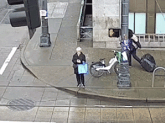 Vídeo de terror captura reincidente supostamente atacando uma mulher de 75 anos, arrancando seu olho com uma vara pontiaguda