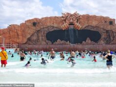 Serviços de emergência correm para o parque temático Dreamworld devido ao medo de afogamento