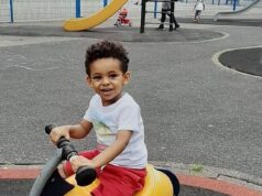 Na foto: Menino, de cinco anos, que morreu após ser atropelado por um veículo elétrico que ‘acelerou por conta própria’