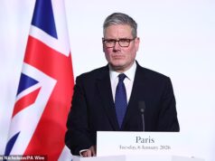 Keir Starmer ‘expôs sua posição sobre a Groenlândia’ em um telefonema com Trump, diz Downing Avenue