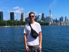 Expatriado britânico ‘gigante gentil’, 34, é ‘espancado até a morte’ no Canadá após uma discussão acalorada: amigos lançam arrecadação de fundos para levar seu corpo de volta ao Reino Unido para seus pais enlutados que agora perderam dois de seus três filhos