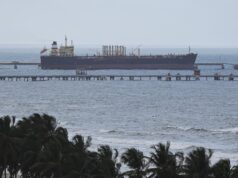 Trump diz que Venezuela vai ceder até 50 milhões de barris de petróleo aos EUA