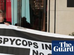 Spycops enviou milhares de relatórios de vigilância ao MI5, revelam documentos de investigação