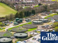 Os chefes da Wessex Water entregaram £ 50.000 em pagamento additional, apesar da proibição de bônus do governo trabalhista