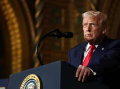 O argumento de que os homens fortes são na verdade fracos está se tornando menos convincente a cada semana