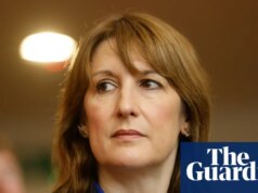 A economia do Reino Unido cresceu 0,3% em novembro, apesar da incerteza sobre o orçamento de Reeves