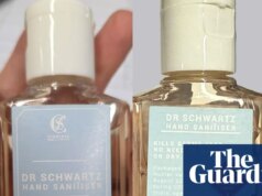 Pessoa levada ao hospital após ingerir desinfetante para as mãos fornecido pela maior rede hoteleira privada da Austrália