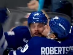 Auston Matthews chega com seu 14e tour du chapeau