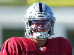 Dolphins contratam QB Cam Miller do time de treino dos Raiders