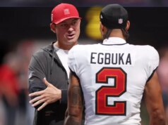 Buccaneers demitem OC Josh Grizzard, técnico do QB