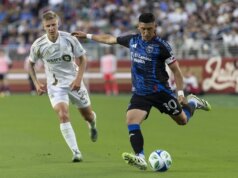 Relatório: Nashville SC contrata o ala Cristian Espinoza