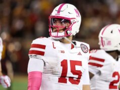 Ex-QB de Nebraska Dylan Raiola se transferindo para Oregon