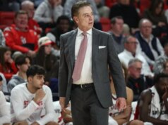 John’s continua dominando Georgetown