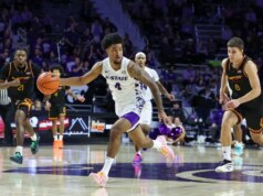 Estrelas cadentes em exibição no confronto entre a 10ª posição da BYU e a Okay-State