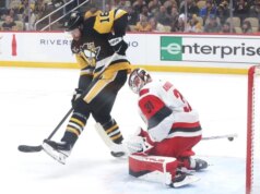 Penguins buscam terceira vitória consecutiva com visita dos Purple Wings