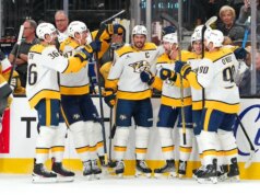 Recém-saído do marco, Steven Stamkos lidera Predators em Seattle