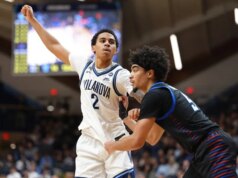 Villanova se recupera no segundo tempo para superar DePaul em dificuldades