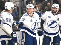 Vitória relâmpago pela 6ª consecutiva com retorno tardio contra Kings