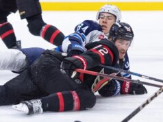 Logan Stanley, dos Jets, e John Beecher, dos Flames, suspensos por 1 jogo cada