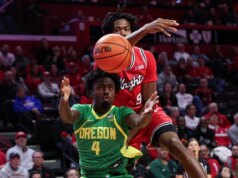 Ohio State usa corrida de 21-0 no segundo tempo para afundar Oregon