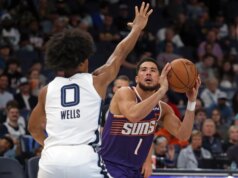 Suns acerta 22 cestas de 3 pontos para vencer Grizzlies e derrapagem no last da série