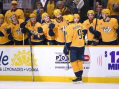 Surging Predators mira em Blackhawks devastados por doenças