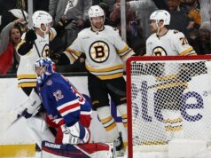 Resumo da NHL: Dois Bruins combinam para 7 gols na goleada de 10-2 sobre o Rangers