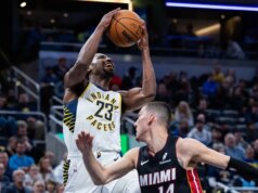 Pacers vencem pela segunda vez consecutiva com goleada sobre Warmth