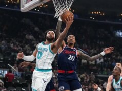 Kawhi Leonard e James Harden levam Clippers à frente do Hornets