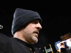 Aaron Rodgers ‘não vai tomar nenhuma decisão emocional’ sobre: aposentadoria