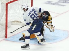 Resumo da NHL: Lightning edge Pens em tiroteio pela 11ª vitória consecutiva