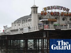 O histórico Palace Pier de Brighton está à venda à medida que o número de turistas cai