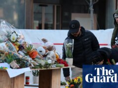 Promotores suíços colocam gerentes de bar sob investigação após incêndio mortal