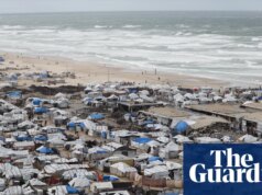 Tendas fornecidas a palestinos deslocados são “inadequadas para o inverno em Gaza”