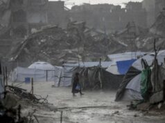 Tempestades de inverno matam cinco pessoas em Gaza em meio a condições desesperadoras em campos improvisados
