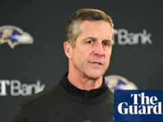 Relatórios: Ravens demitem John Harbaugh após 18 temporadas no comando