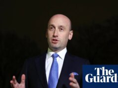 Stephen Miller intensifica ameaças de Trump de assumir o controle da Groenlândia