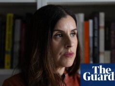 O competition de Adelaide não dispensou o colunista judeu do programa de 2024, apesar do pedido de Randa Abdel-Fattah e outros